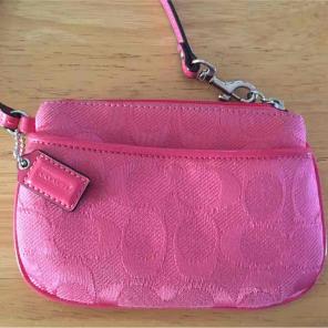 Coach Wristlet - Pink