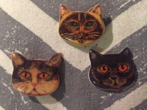 Vintage Kitty Cat Face Brooch Button Pin