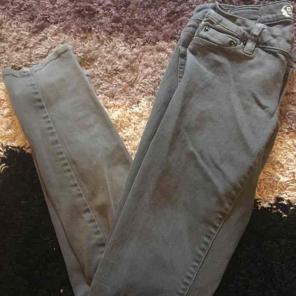 Skinny jeans