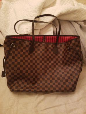 Louis Vuitton Neverfull Bag