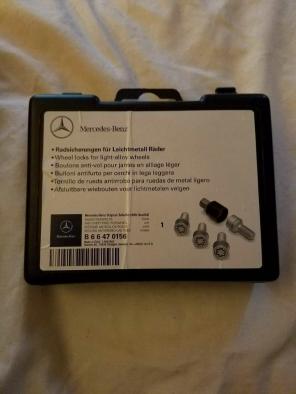 Mercedes wheel lock