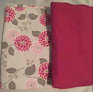 REDUCED! (2) Graco pack n play sheets