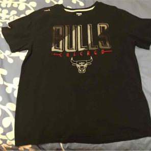 Chicago Bulls t-shirt size xl