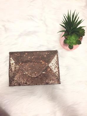 BCBGMAXAZRIA Envelope Clutch Rosegold