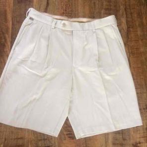 Tommy Bahama size 33 FREE SHIPPING