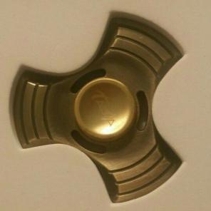 Tasya Fidgit spinner