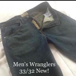 New!! Men's Wrangler Jeans 33/32