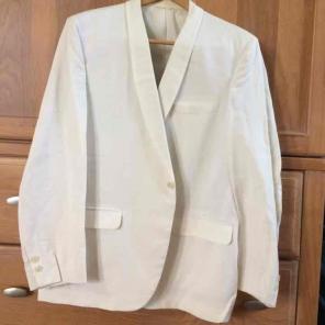 VINTAGE WHITE DINNER JACKET