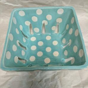 Ceramic berry baskets 3