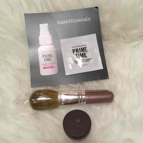 Bare Minerals brush/eyeshadow