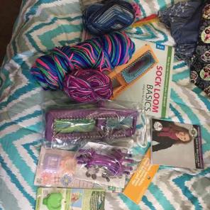Loom knitting stuff