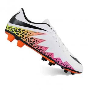 Nike soccer cleats hypervenom size 6