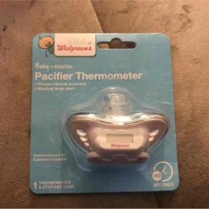 Pacifier thermometer