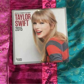 Taylor Swift 2015 18 month calendar