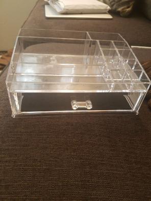 Acrylic makeup organizer