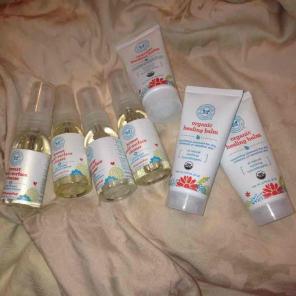 7 honest organic baby travel size items
