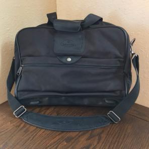SAMSONITE BLACK CARRY ON SUITCASE