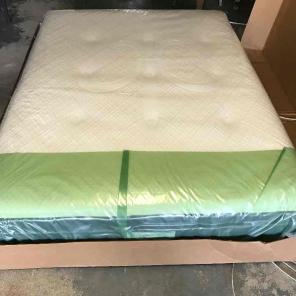 Queen size mattress and boxspring