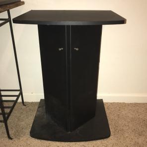 Black Stand