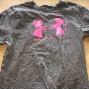 Under Armour tshirt, Youth Large