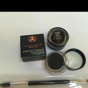 Anastasia Pomade Ebony And Brush