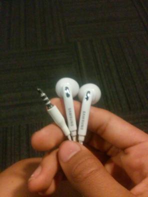 Samsung earbuds