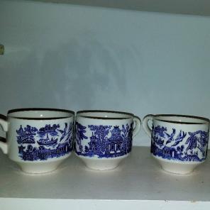 Churchill England Tea Cups