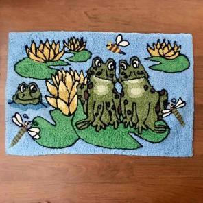 Frog bathmat rug