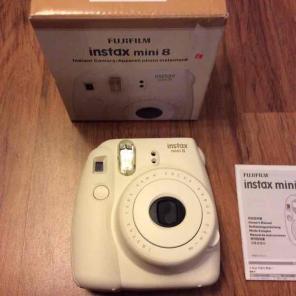 FujiFilm Instax Mini 8