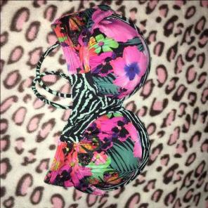 OP bikini top 34b/small