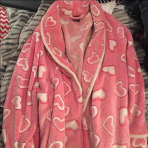 Very soft robe!!