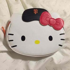 HELLO KITTY X SF GIANTS