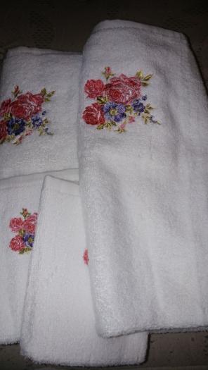 White 8 pc. Soft towel set