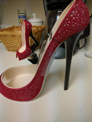 Heel Wine Holder