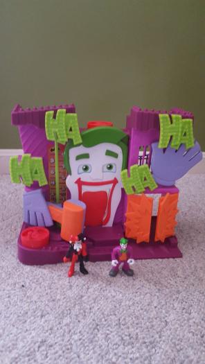 Imaginext Superheroes Joker fun house