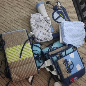 Boy crib set with dogs and cars