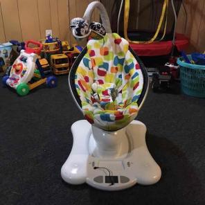 4 moms mamaroo