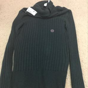 Aéropostale Turtleneck Brand New