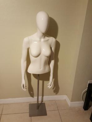 Women mannequin