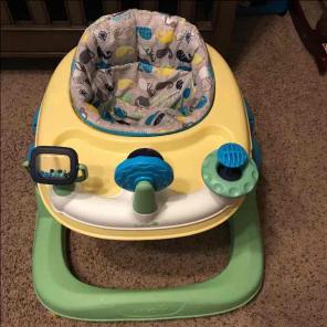 Safety 1st baby walker
