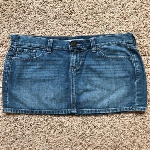 EUC Old Navy Jean Skirt Sz 4