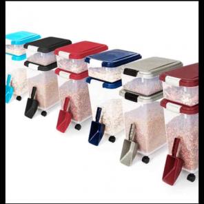 Pet food container