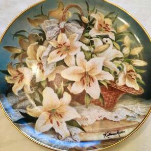 Princess Garcia Lily Plate