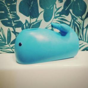 Whale tub spout