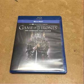 Game of thrones blu Ray season one mint!