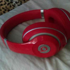 Shoes/Headphones