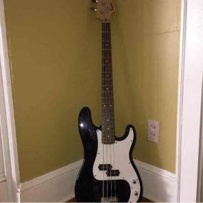 Fender bass