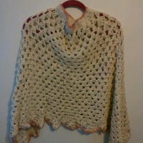 New knitted poncho