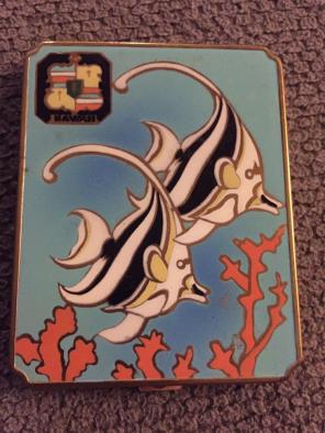 Vintage Hawaiian Powder Compact