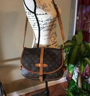 LOUIS VUITTON SAUMUR 30